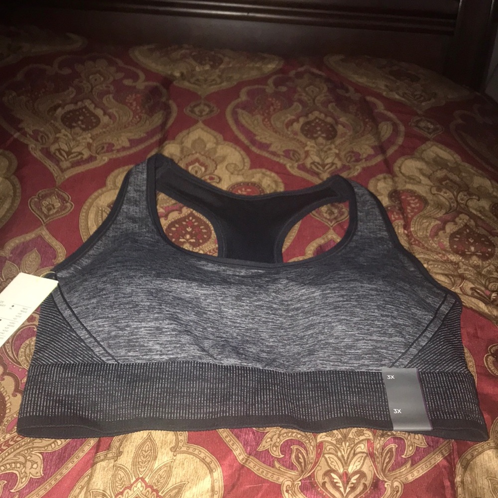 Seamless bra